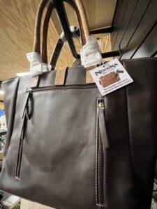 JS Farm and Ranch Winnie Feed Store Country Work Clothes Leather Wallet Purse 3